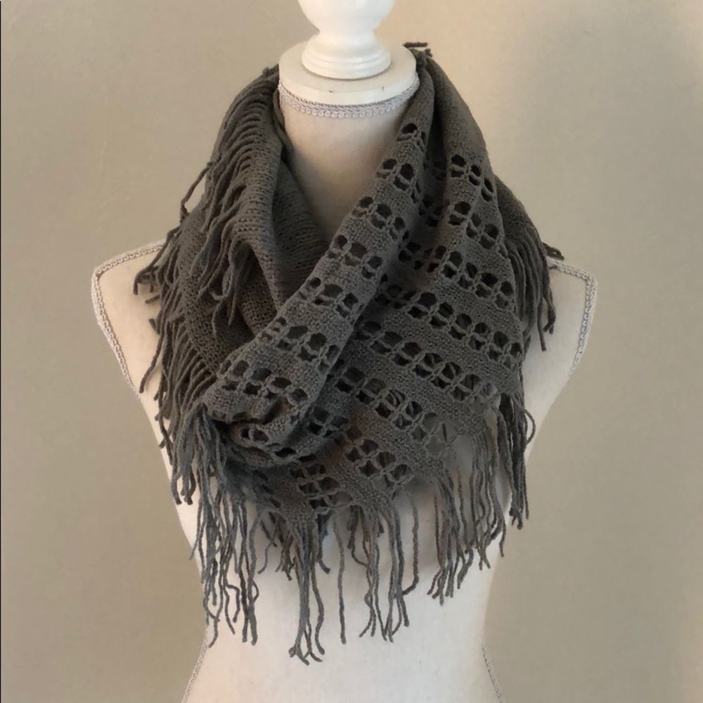 Nordstrom BP gray infinity scarf